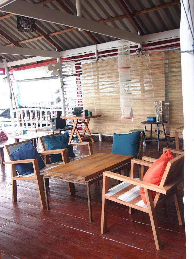 Sincere Hostel Bar And Bistro Ko Lanta Eksteriør billede
