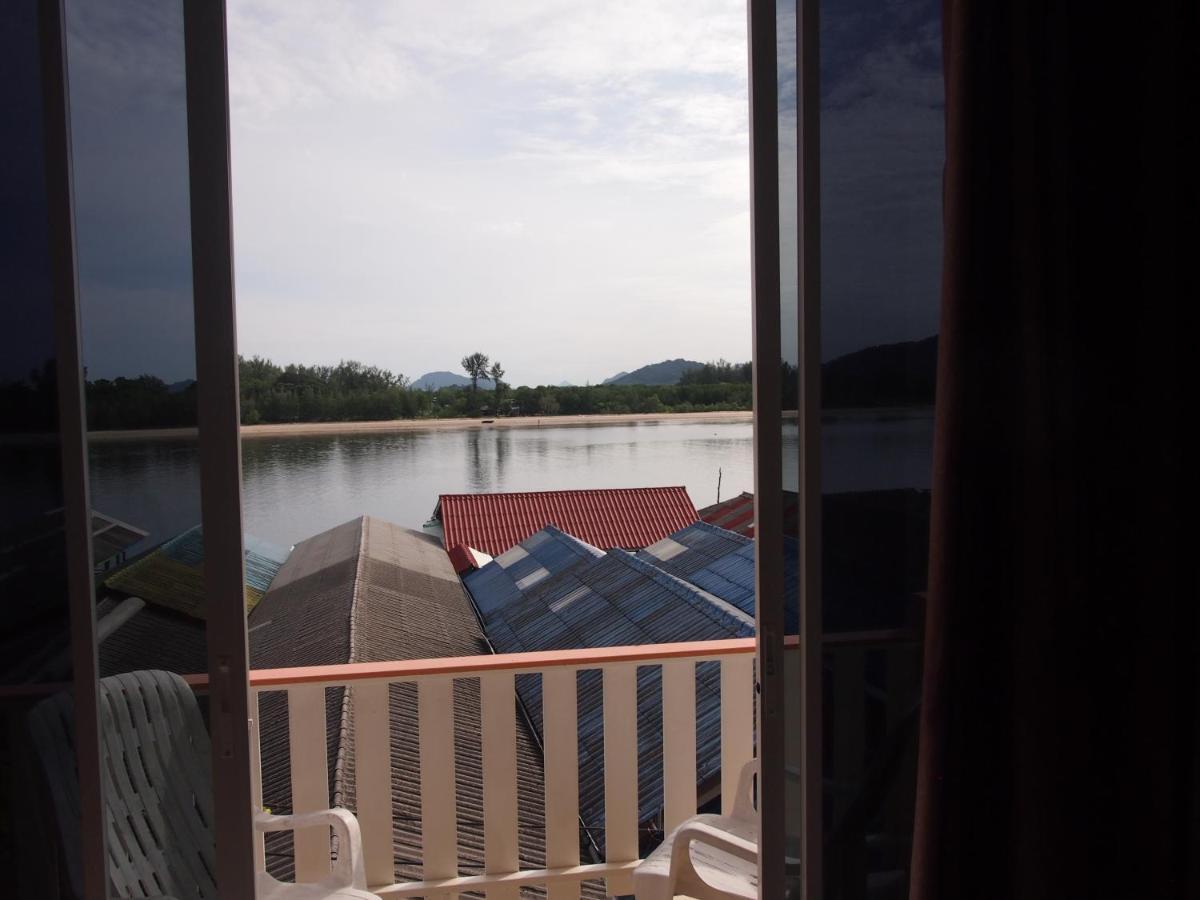 Sincere Hostel Bar And Bistro Ko Lanta Eksteriør billede